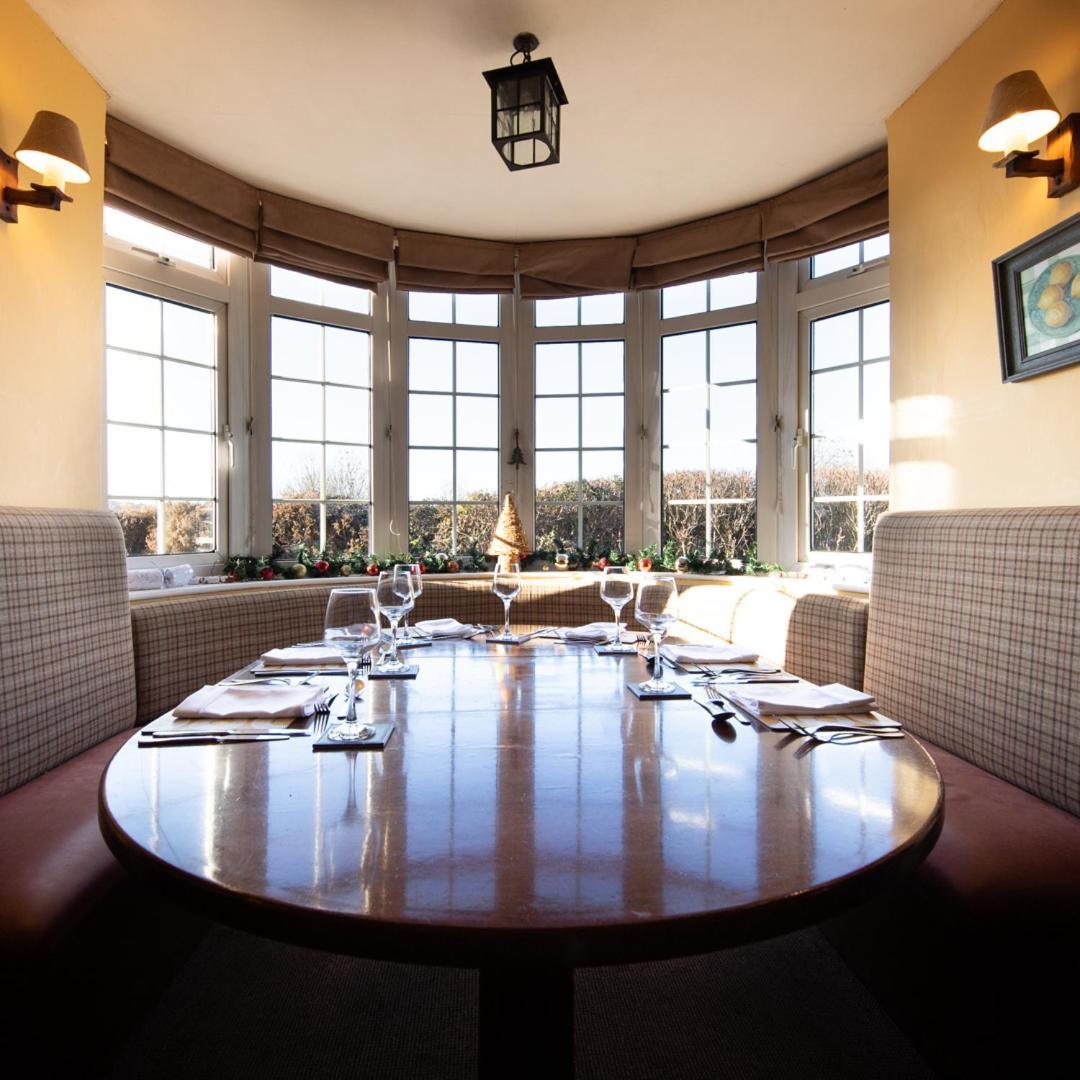 The Pheasant Public House & Hotel Gestingthorpe Экстерьер фото