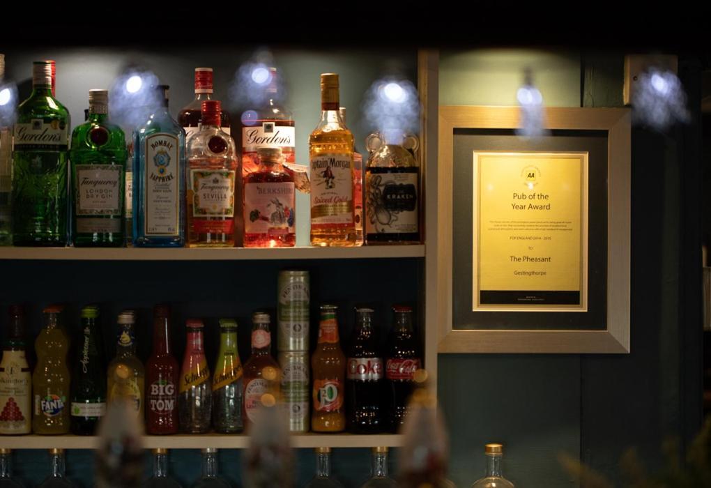 The Pheasant Public House & Hotel Gestingthorpe Экстерьер фото