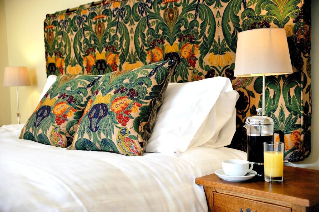 The Pheasant Public House & Hotel Gestingthorpe Номер фото